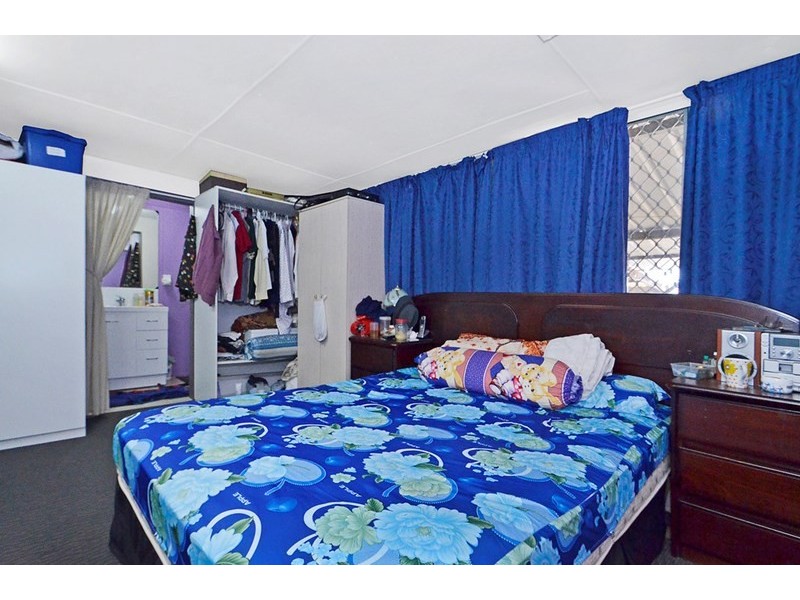 24 Rochford Way, Girrawheen WA 6064