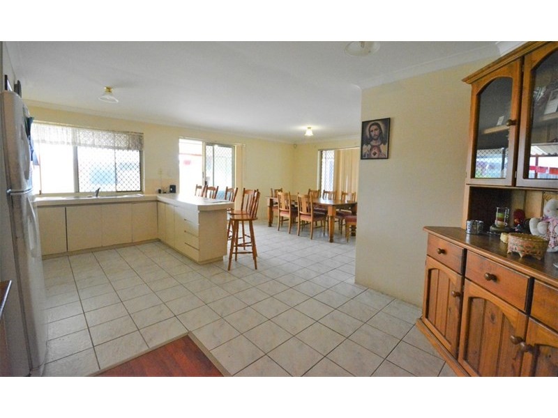 116 Hamelin Drive, Ballajura WA 6066