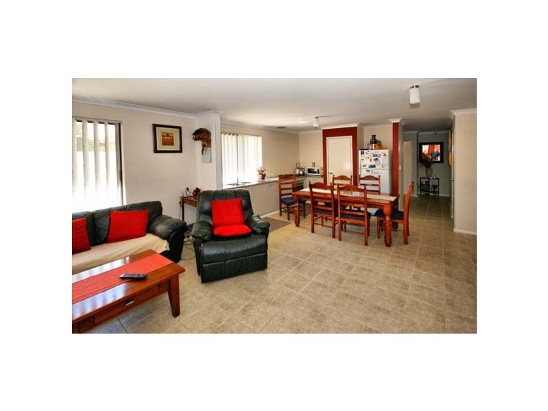 33A Wythburn Avenue, Balga WA 6061