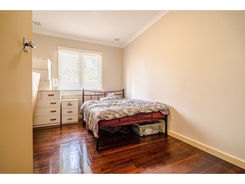 24 Keeley Way, Girrawheen WA 6064