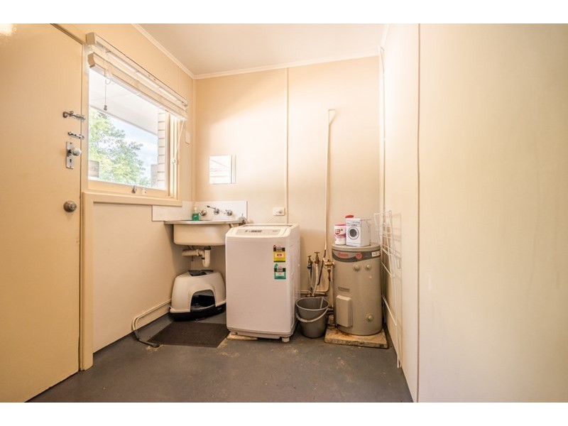 24 Keeley Way, Girrawheen WA 6064