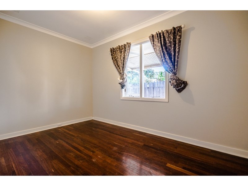 31 Burnham Way, Girrawheen WA 6064