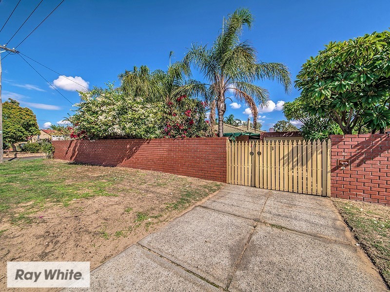 29 Girrawheen Avenue, Girrawheen WA 6064