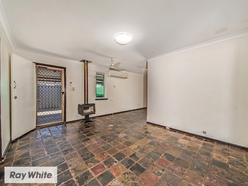 29 Girrawheen Avenue, Girrawheen WA 6064