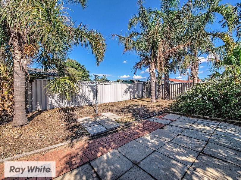 29 Girrawheen Avenue, Girrawheen WA 6064