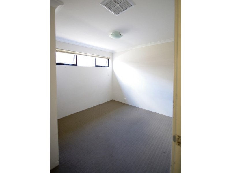 66 Esperanto Way, Westminster WA 6061