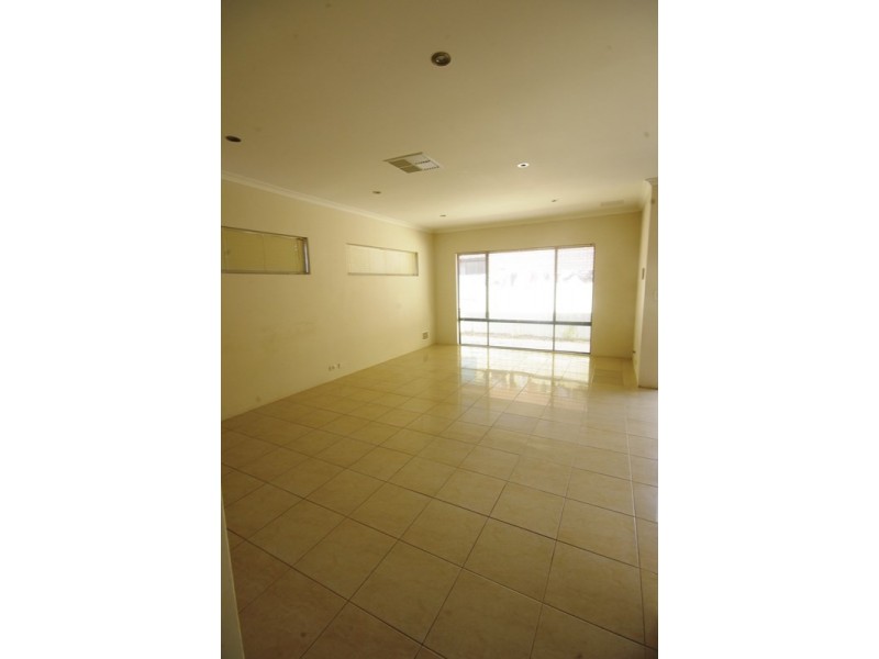 66 Esperanto Way, Westminster WA 6061