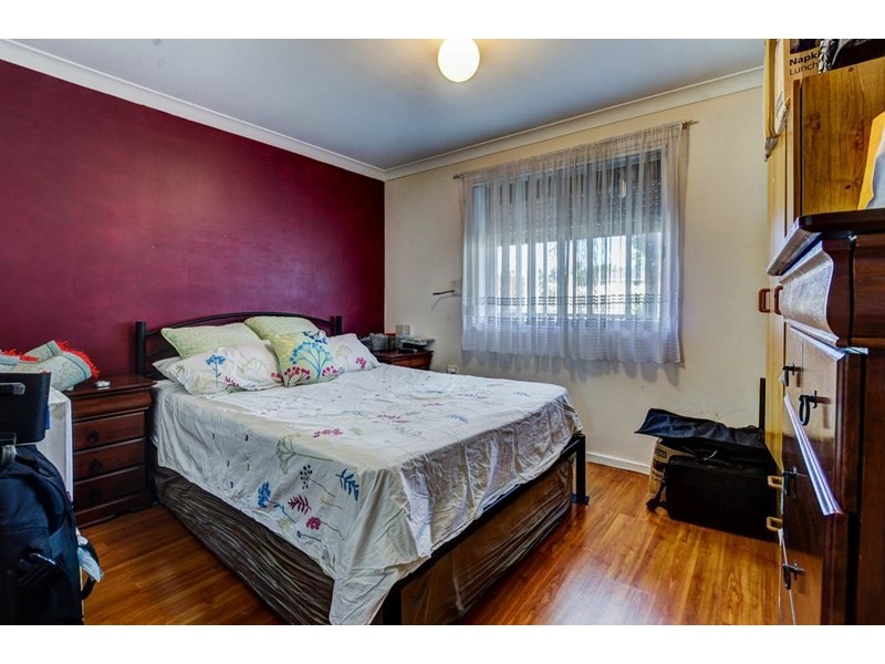 215 Ravenswood Drive, Westminster WA 6061