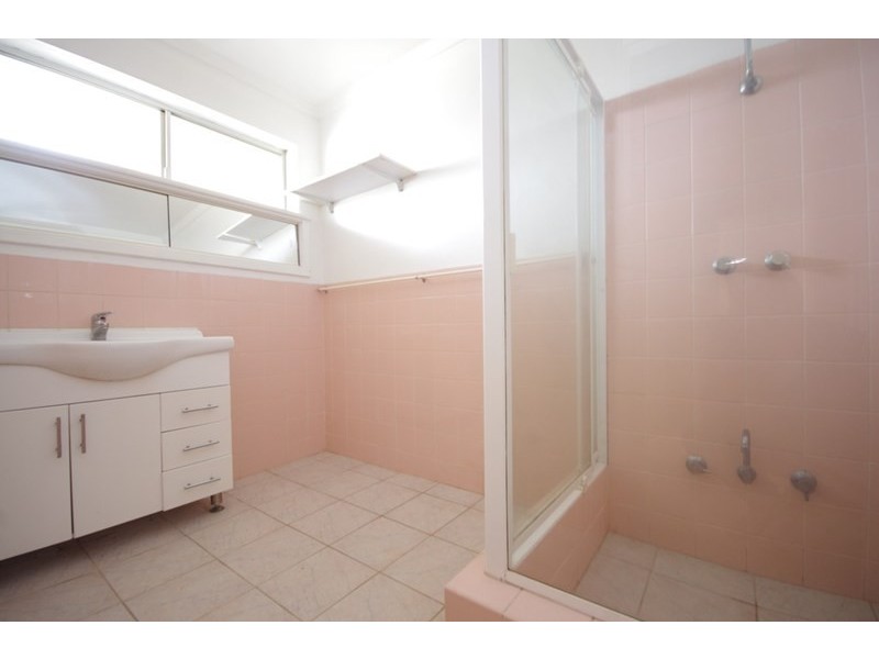 2/1829 West Swan Road, Caversham WA 6055