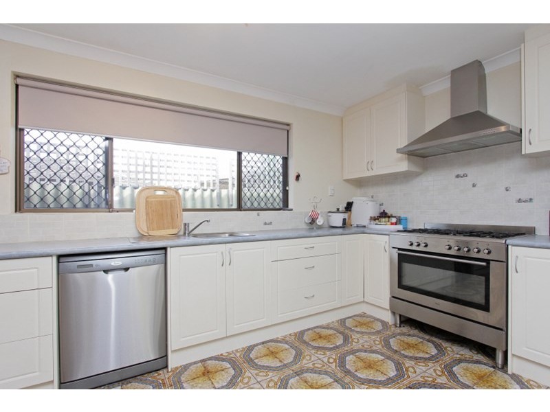 4 Crain Court, Beechboro WA 6063