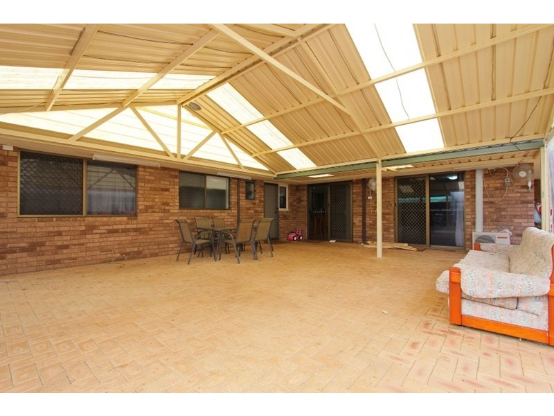 4 Crain Court, Beechboro WA 6063