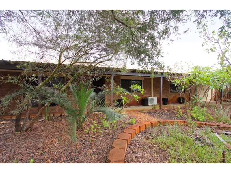 4 Crain Court, Beechboro WA 6063