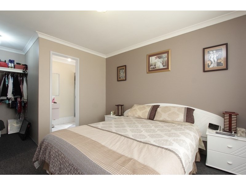 10 Knoll Place, Kiara WA 6054