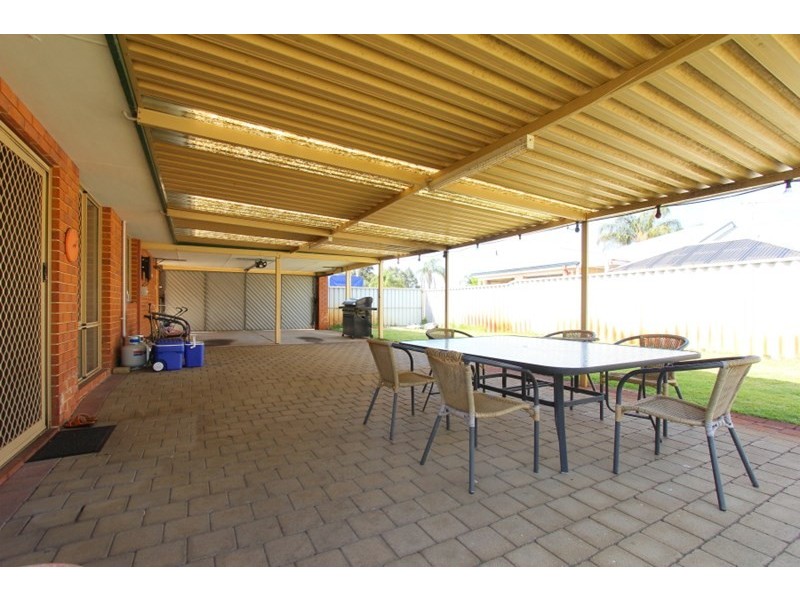 10 Knoll Place, Kiara WA 6054