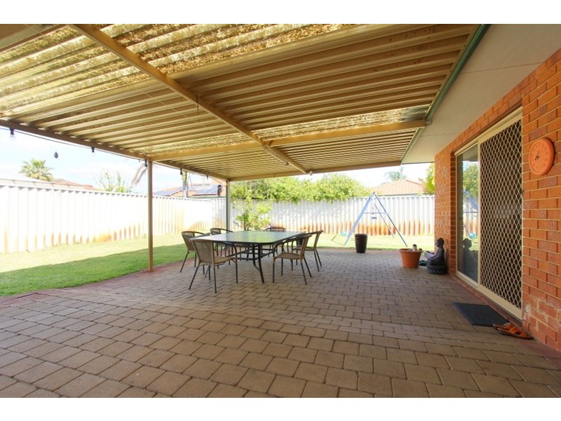 10 Knoll Place, Kiara WA 6054