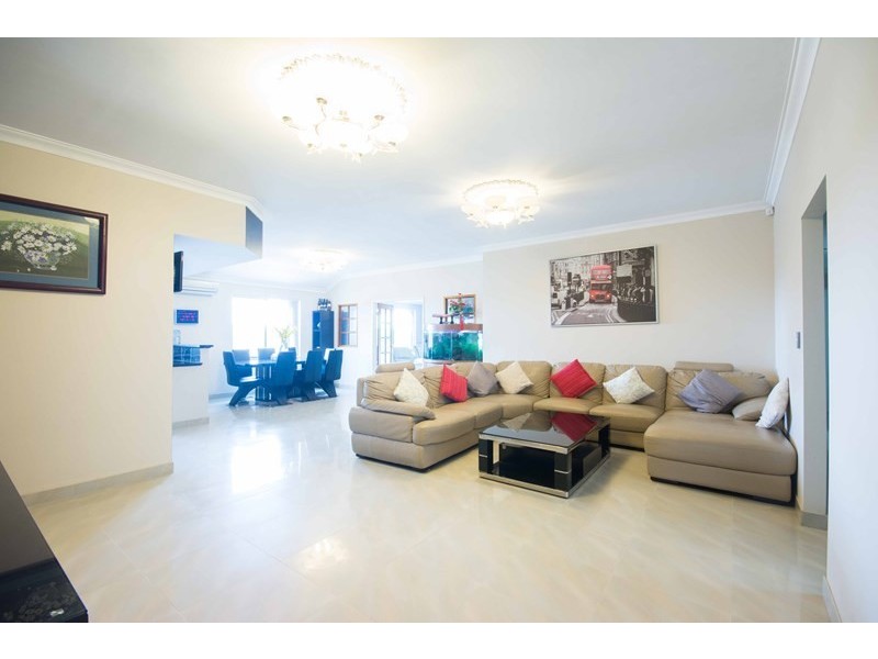 4 Mulberry Lane, Mirrabooka WA 6061