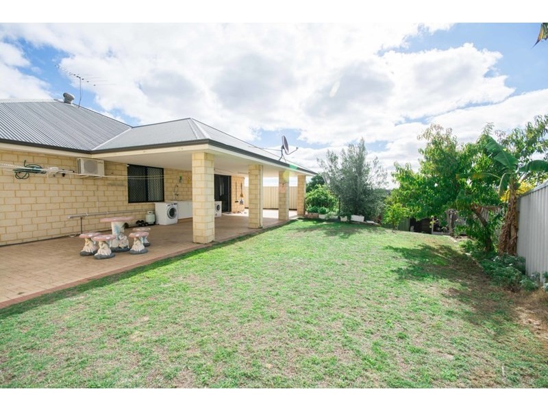 4 Mulberry Lane, Mirrabooka WA 6061