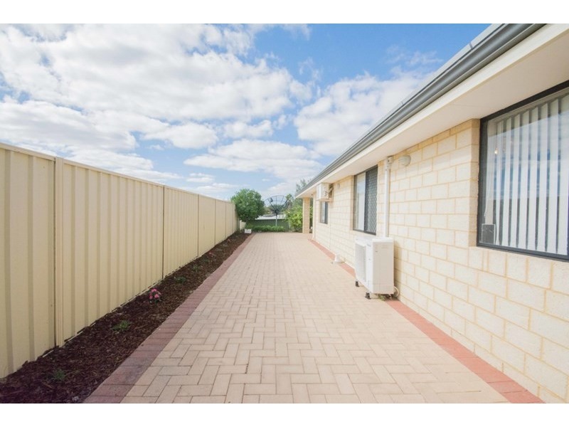 4 Mulberry Lane, Mirrabooka WA 6061