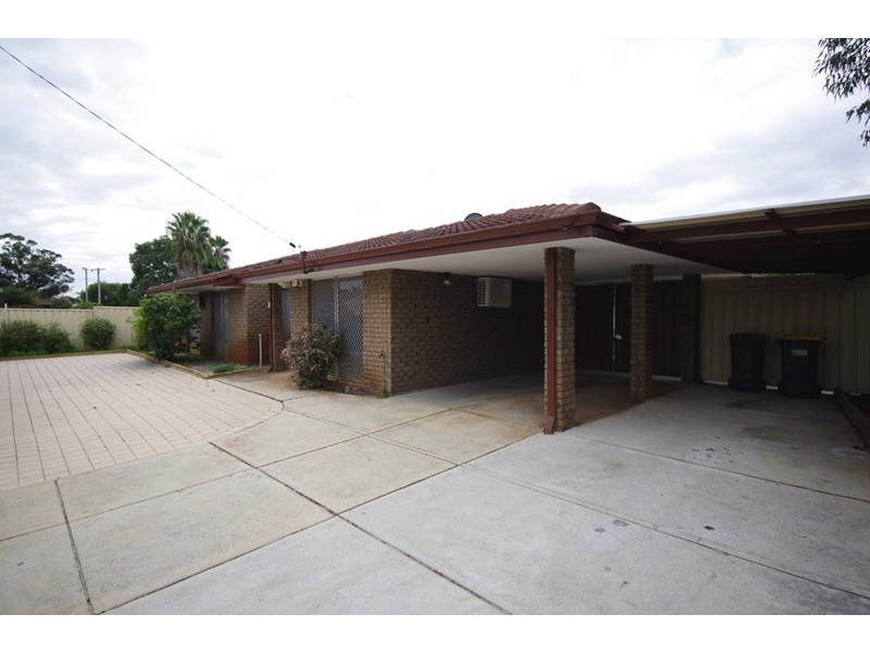 4 Congo Place, Beechboro WA 6063