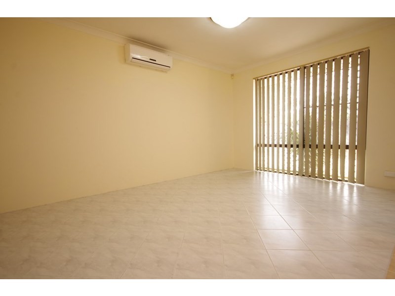 4 Congo Place, Beechboro WA 6063