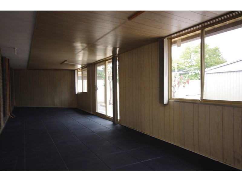 4 Congo Place, Beechboro WA 6063