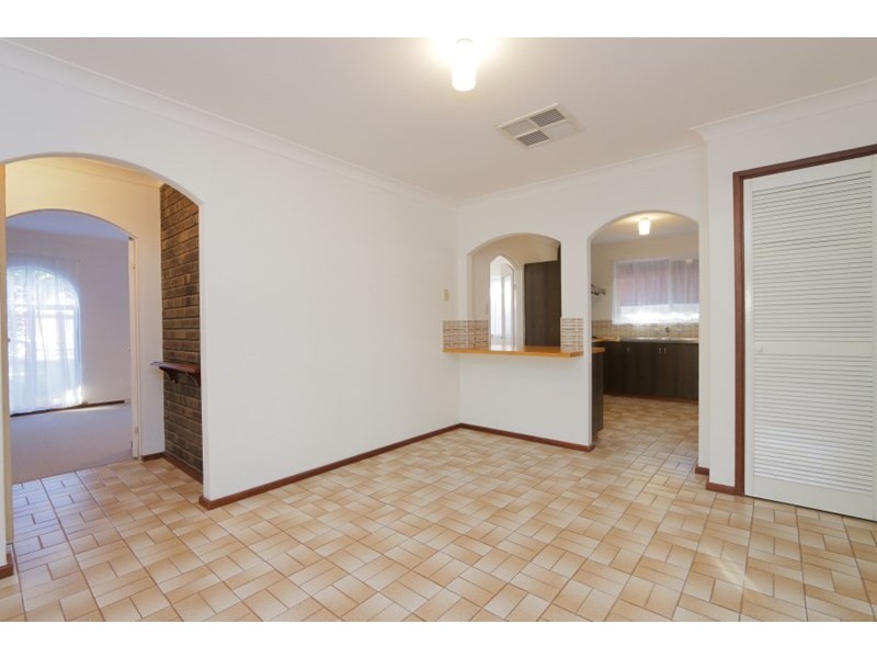 21 Faulkner Way, Eden Hill WA 6054