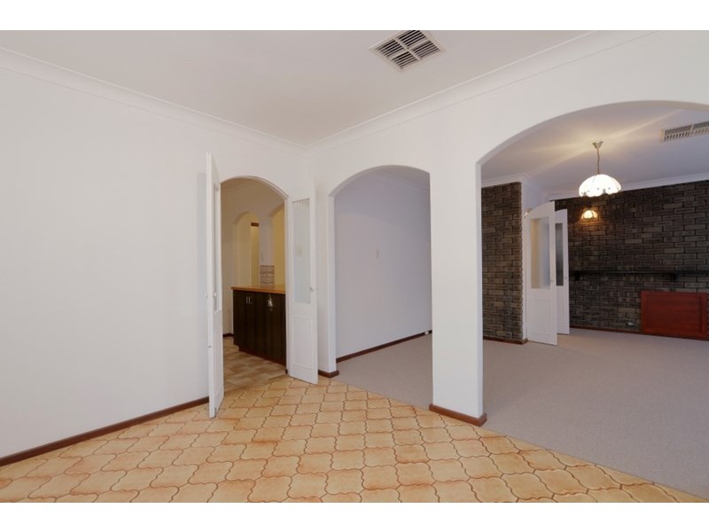 21 Faulkner Way, Eden Hill WA 6054