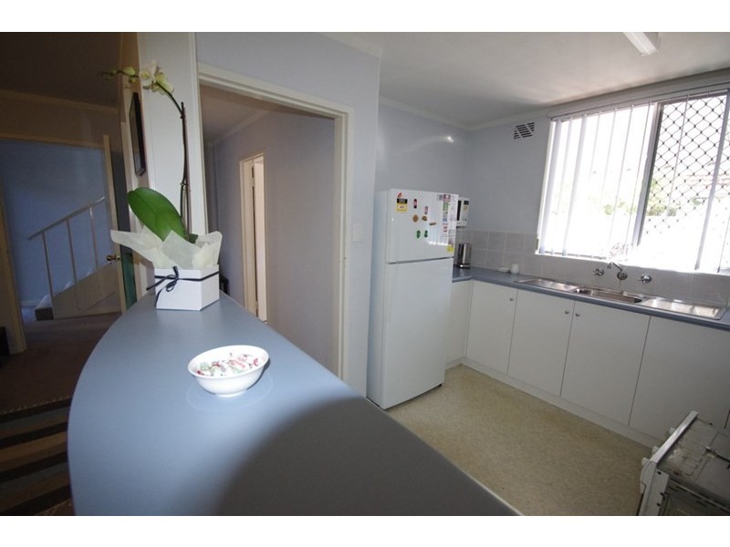 2/37 Ellerby Way, Koondoola WA 6064