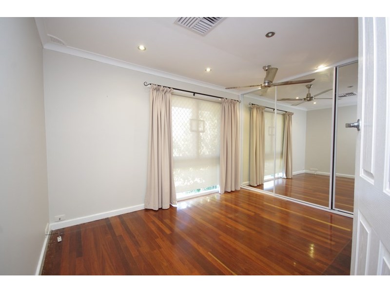 43 Montrose Avenue, Girrawheen WA 6064