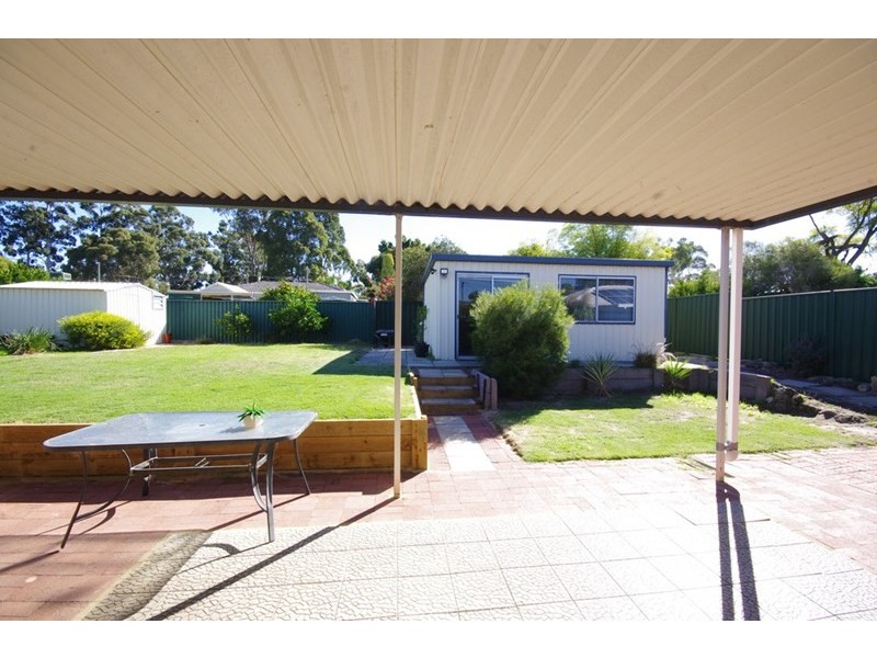 43 Montrose Avenue, Girrawheen WA 6064