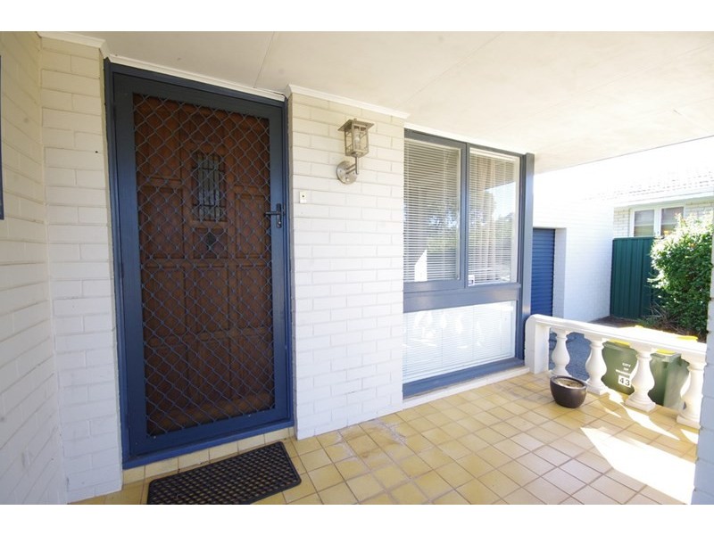 43 Montrose Avenue, Girrawheen WA 6064