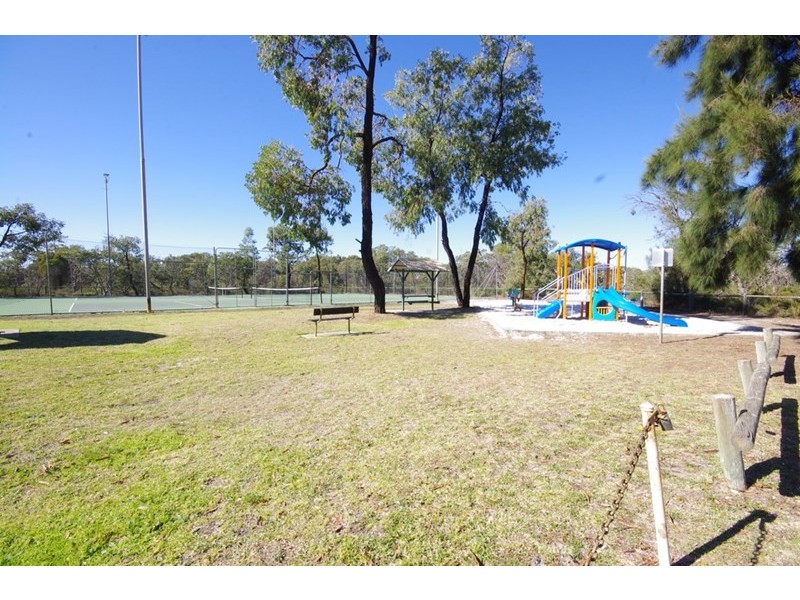 43 Montrose Avenue, Girrawheen WA 6064