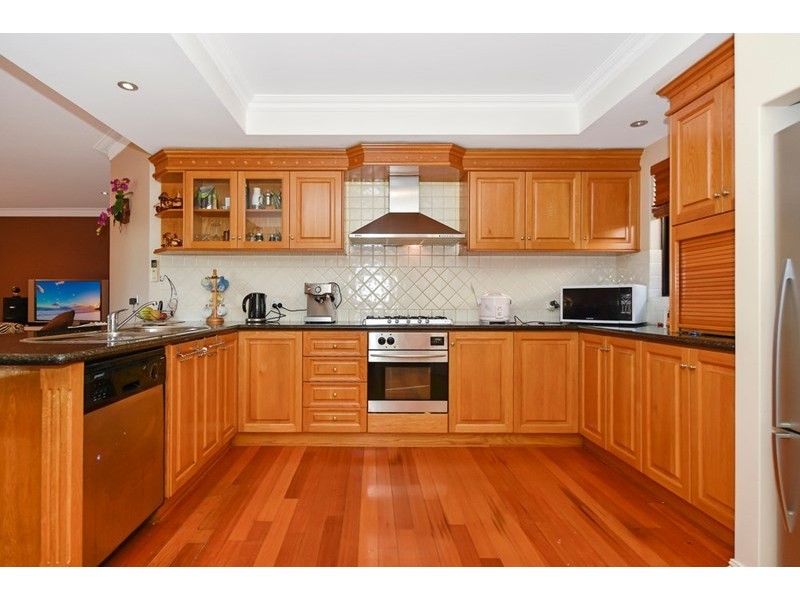 24 Macaulay Crescent, Inglewood WA 6052