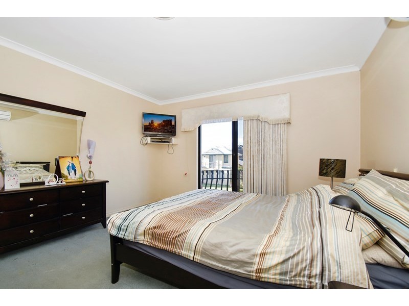 24 Macaulay Crescent, Inglewood WA 6052