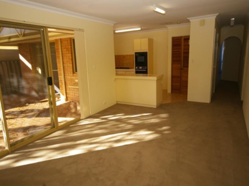 8B Tamarisk Court, Dianella WA 6059