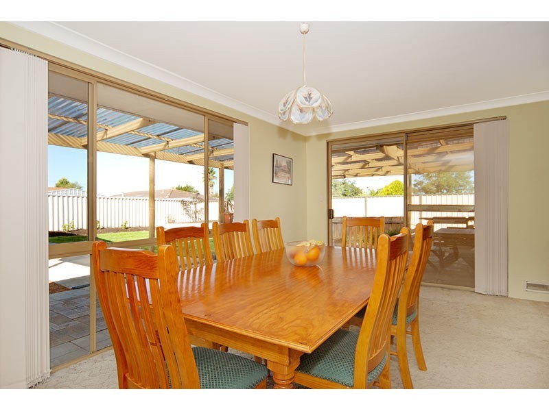 8 Giles Place, Mirrabooka WA 6061