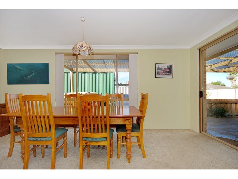 8 Giles Place, Mirrabooka WA 6061