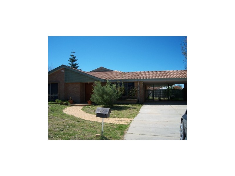 12 Adria Street, Alexander Heights WA 6064
