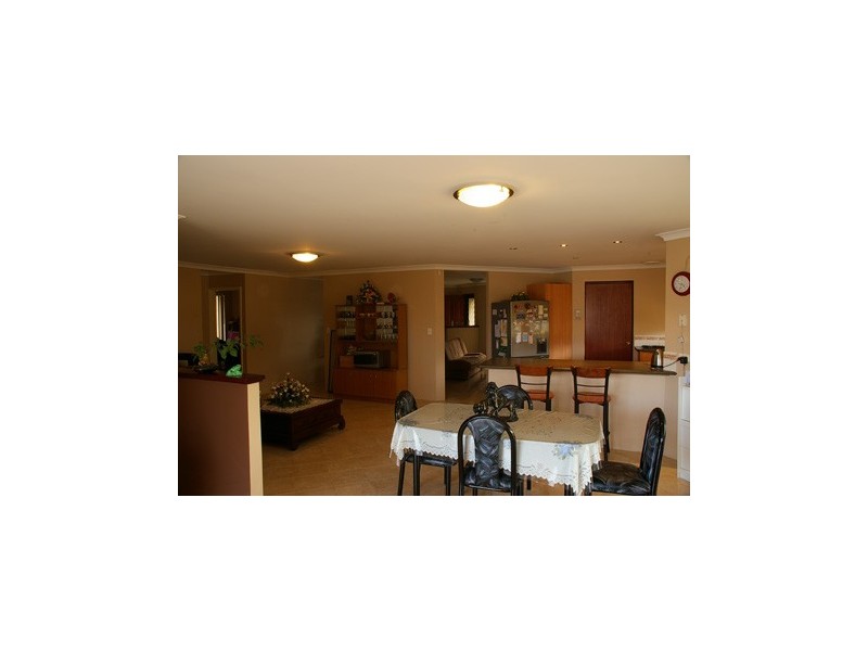 18 Kinta Way, Tapping WA 6065