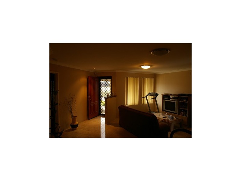 18 Kinta Way, Tapping WA 6065