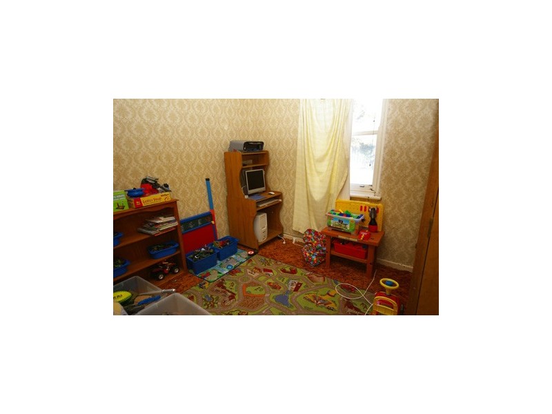 4 Eastbourne Crescent, Nollamara WA 6061