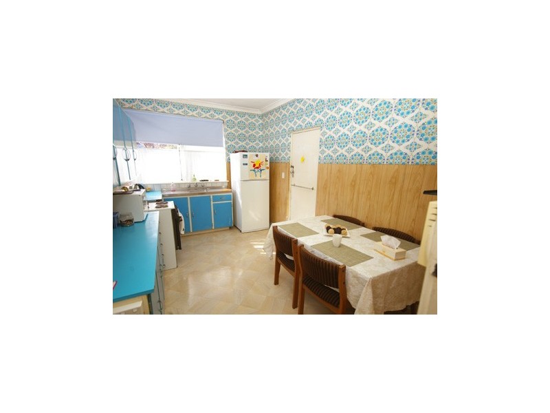 4 Eastbourne Crescent, Nollamara WA 6061