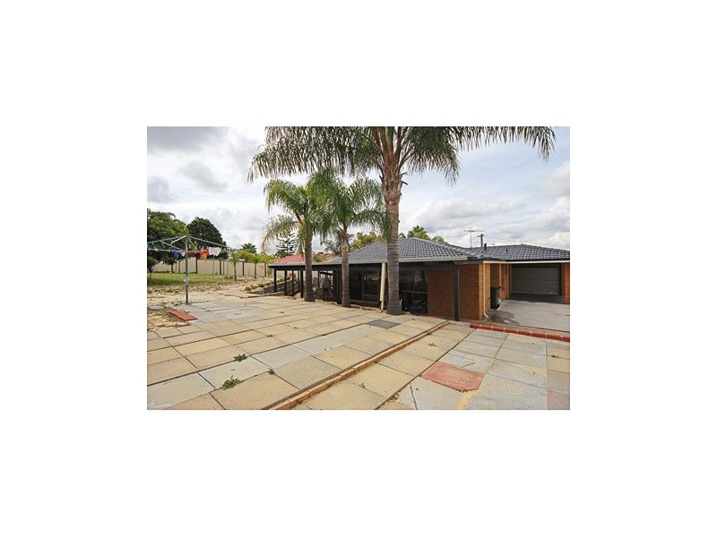 4 Tasman Court, Mirrabooka WA 6061