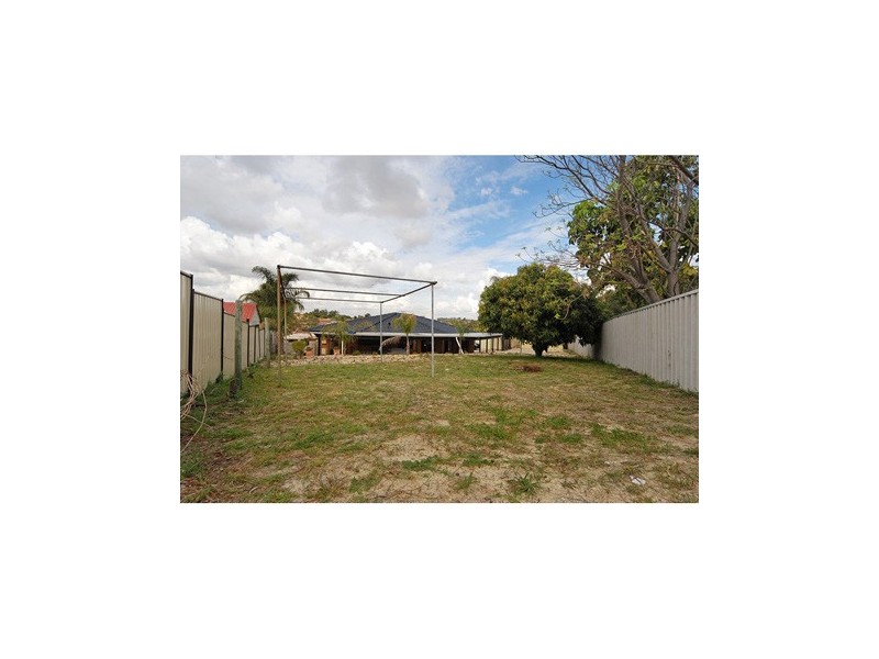 4 Tasman Court, Mirrabooka WA 6061
