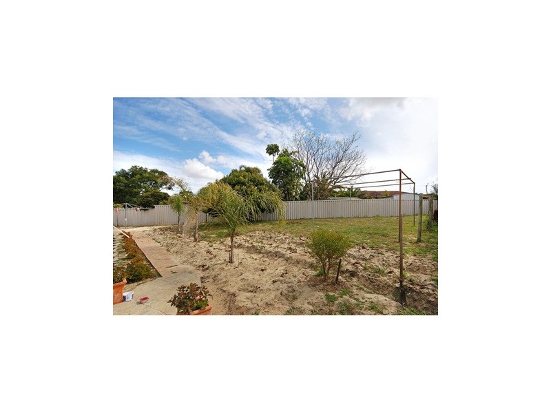 4 Tasman Court, Mirrabooka WA 6061
