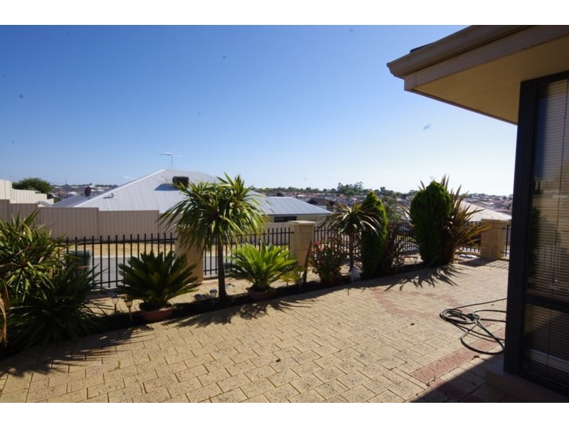 11 Rosemary Avenue, Darch WA 6065