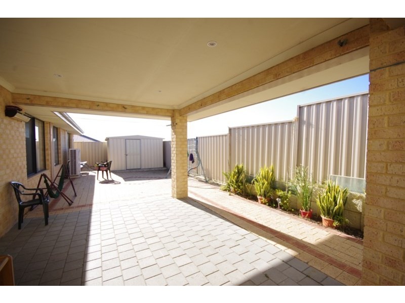 11 Rosemary Avenue, Darch WA 6065