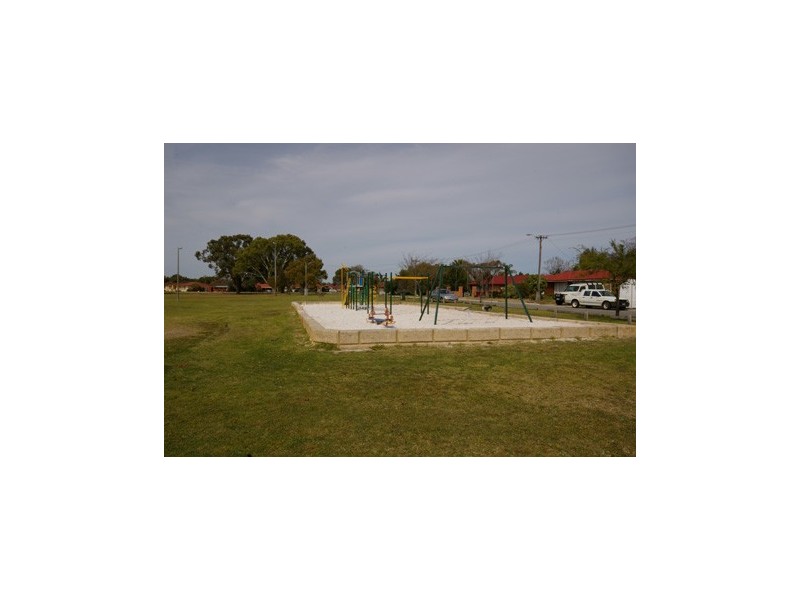 13A Ganfield Way, Balga WA 6061