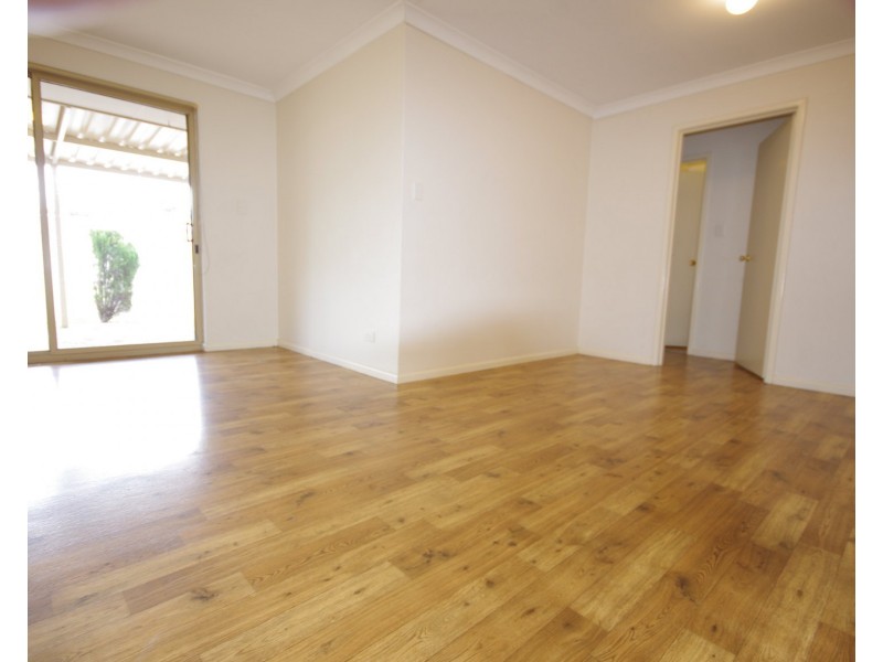 3/6 Barr Street, Dianella WA 6059