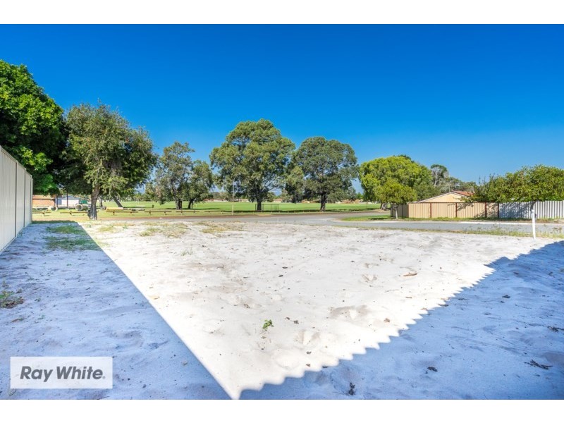 2 Gillam Way, Beechboro WA 6063